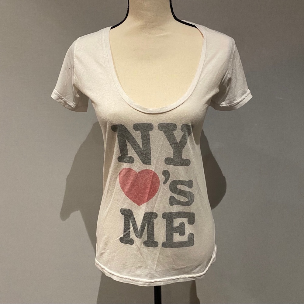 Local Celebrity New York NY Loves Me Fitted